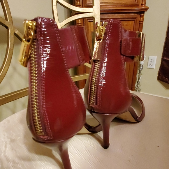 Brand New Michael Kors - Picture 3 of 6